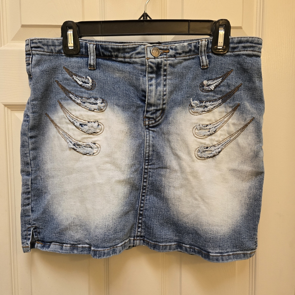Street Code Vintage Y2K Distressed Denim Mini Skirt, Size 9/10